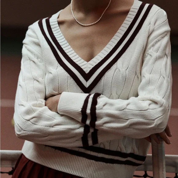 Sporty and rich Women's V-Neck Cable Knit Sweater - White and Red - Picture 2 of 12